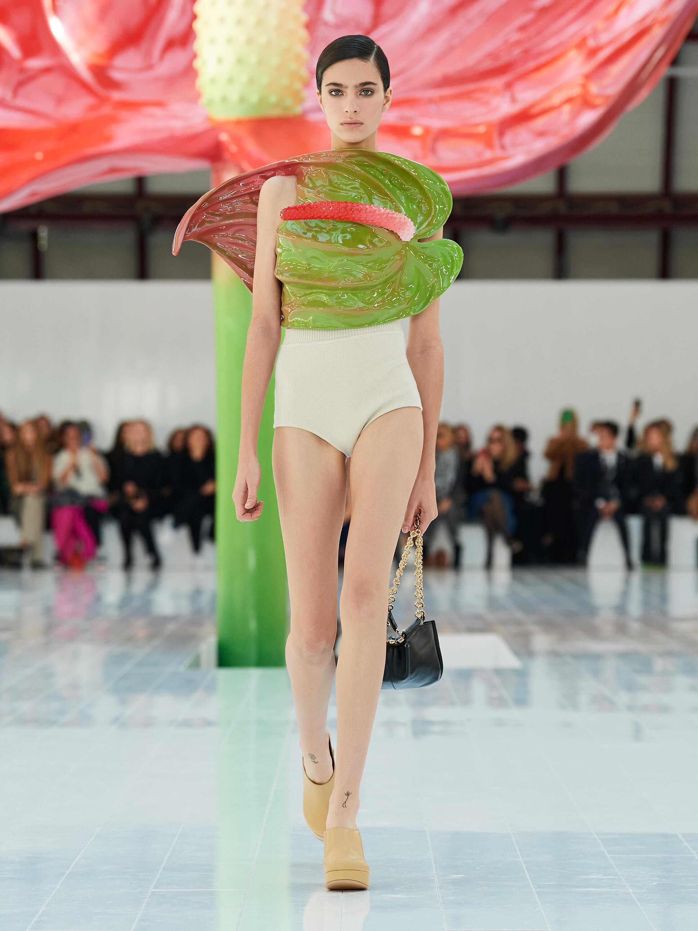 LOEWE Spring Summer women´s precollection